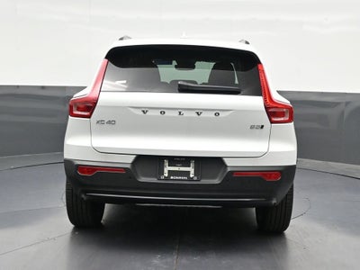 2026 Volvo XC40 B5 Plus