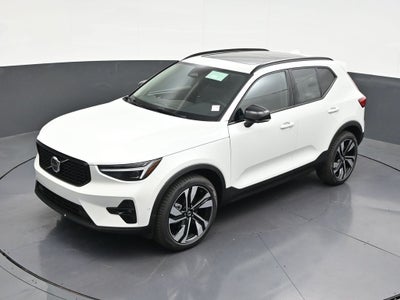 2026 Volvo XC40 B5 Plus