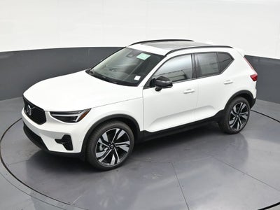 2026 Volvo XC40 B5 Plus
