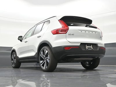 2026 Volvo XC40 B5 Plus