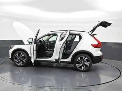 2026 Volvo XC40 B5 Plus