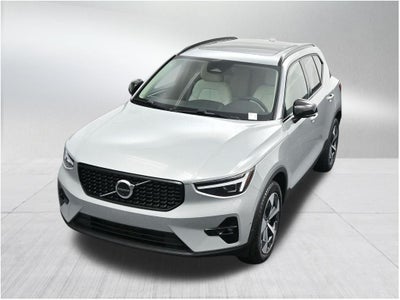 2026 Volvo XC40 B5 Plus
