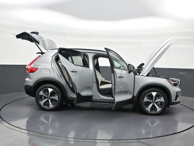 2026 Volvo XC40 B5 Plus