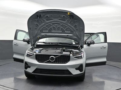 2026 Volvo XC40 B5 Plus