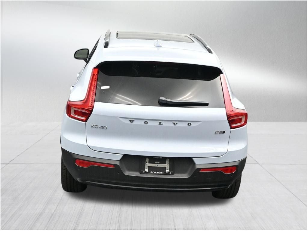 2026 Volvo XC40 B5 Plus
