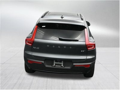 2026 Volvo XC40 B5 Plus