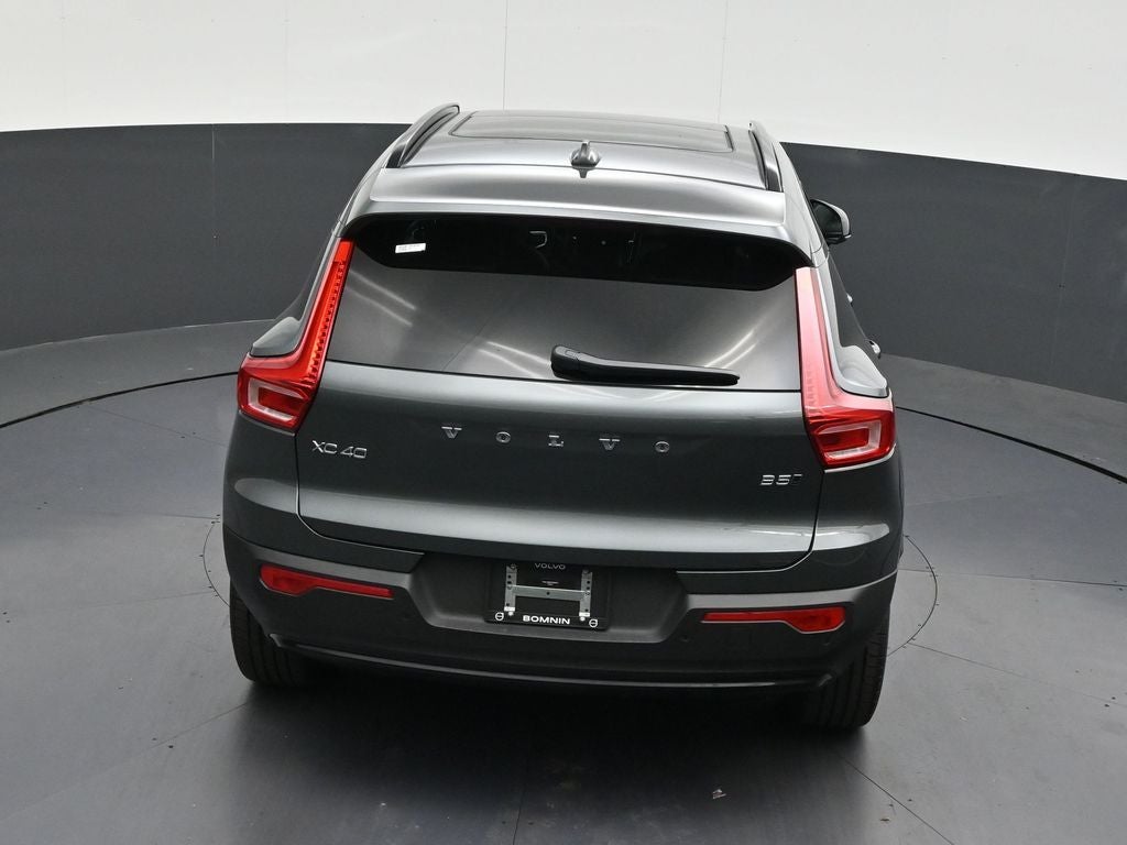 2026 Volvo XC40 B5 Plus
