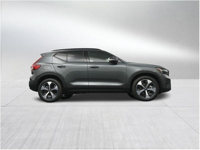 2026 Volvo XC40 B5 Plus