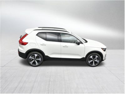 2026 Volvo XC40 B5 Plus