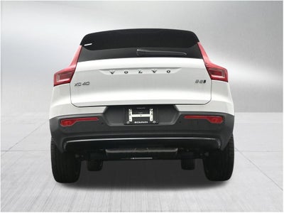 2026 Volvo XC40 B5 Plus