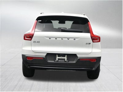 2026 Volvo XC40 B5 Plus