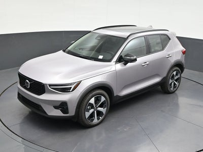 2026 Volvo XC40 B5 Plus