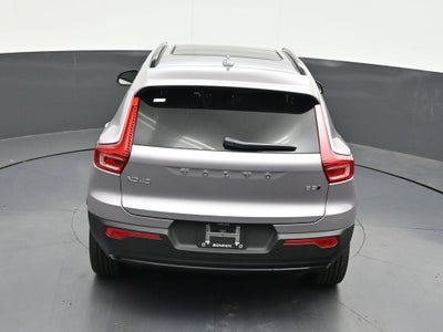 2026 Volvo XC40 B5 Plus