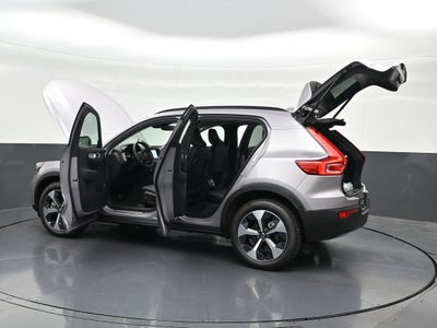 2026 Volvo XC40 B5 Plus