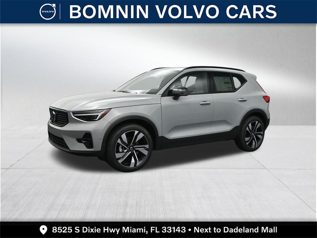 2026 Volvo XC40 B5 Plus