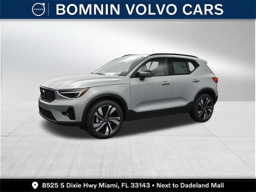 2026 Volvo XC40 B5 Plus