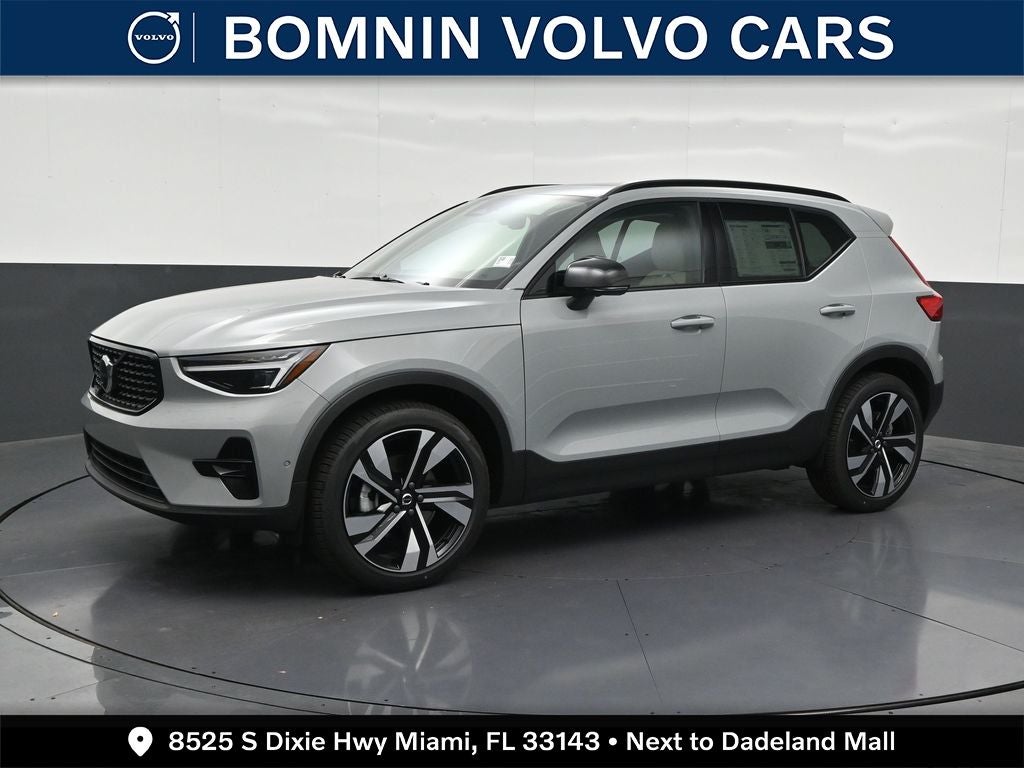 2026 Volvo XC40 B5 Plus