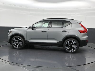 2026 Volvo XC40 B5 Plus