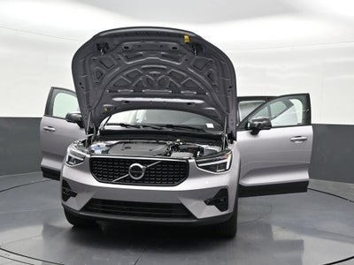 2026 Volvo XC40 B5 Plus