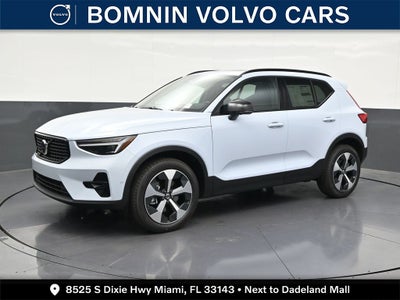 2026 Volvo XC40 B5 Plus