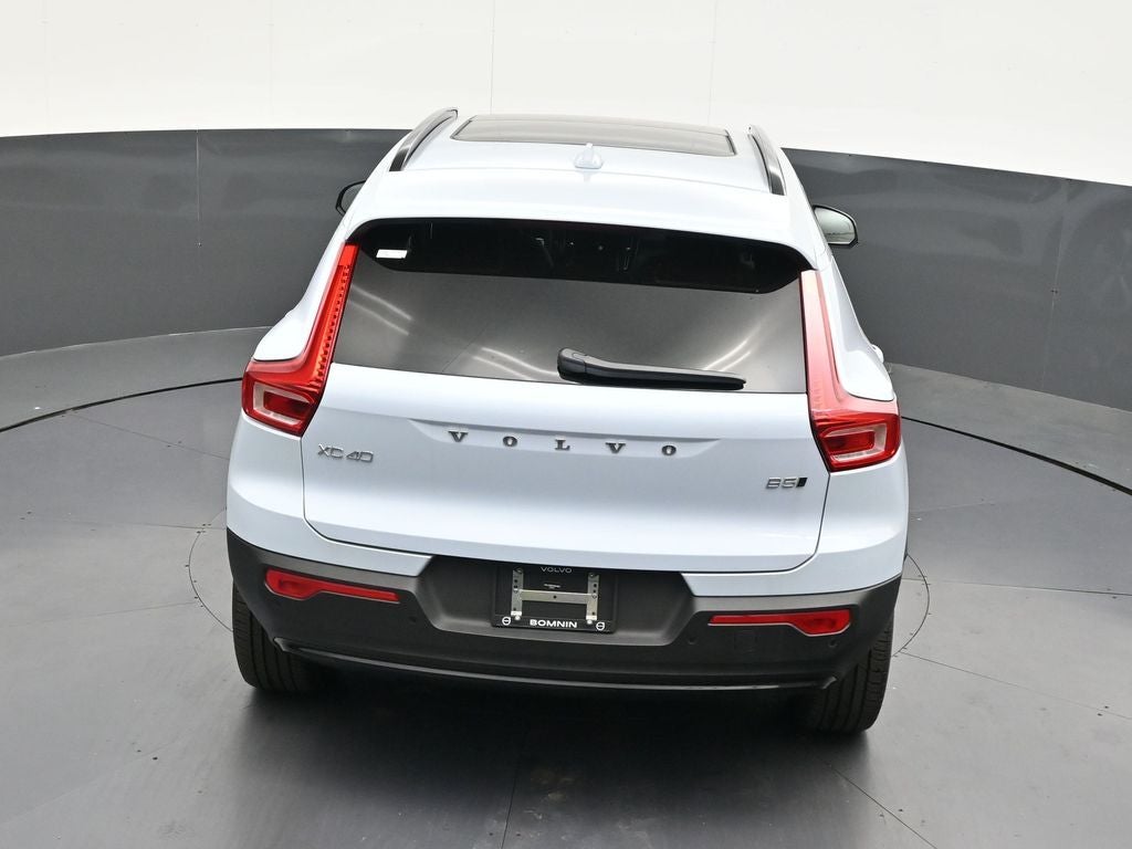 2026 Volvo XC40 B5 Plus