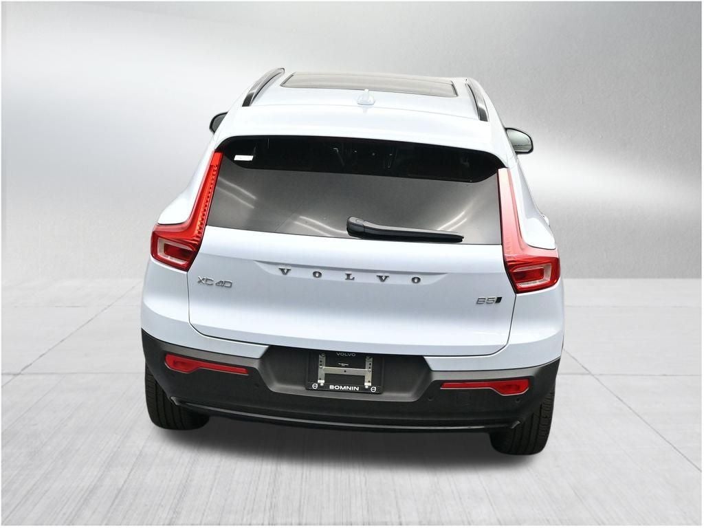 2026 Volvo XC40 B5 Plus