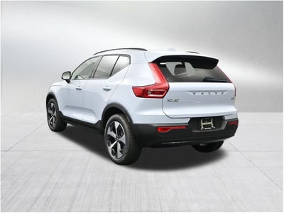 2026 Volvo XC40 B5 Plus