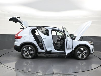 2026 Volvo XC40 B5 Plus