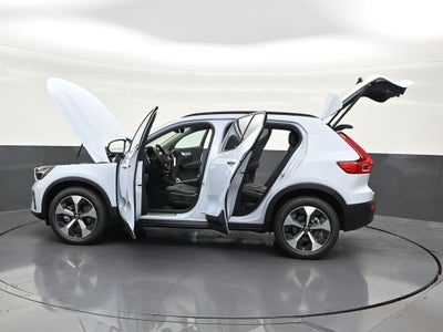 2026 Volvo XC40 B5 Plus