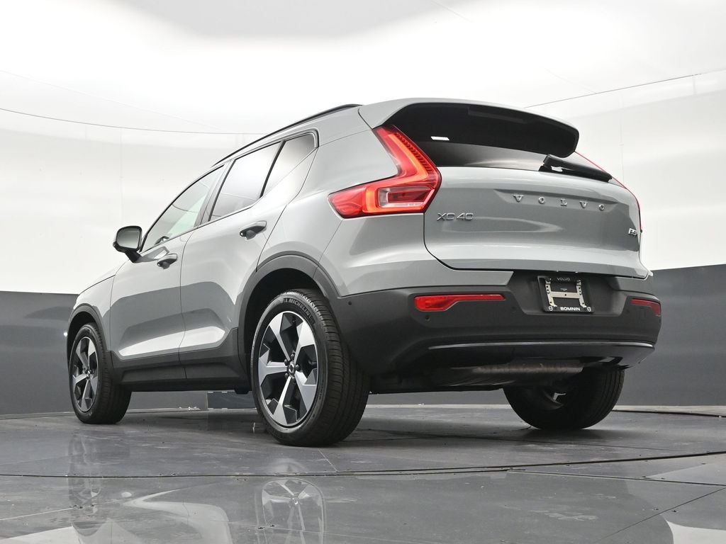 2026 Volvo XC40 B5 Plus