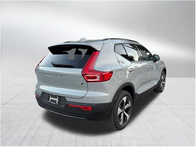 2026 Volvo XC40 B5 Plus