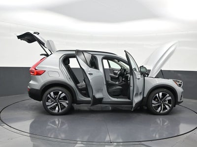 2026 Volvo XC40 B5 Plus