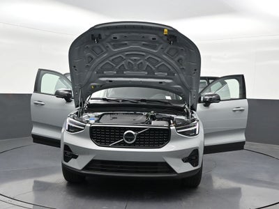 2026 Volvo XC40 B5 Plus