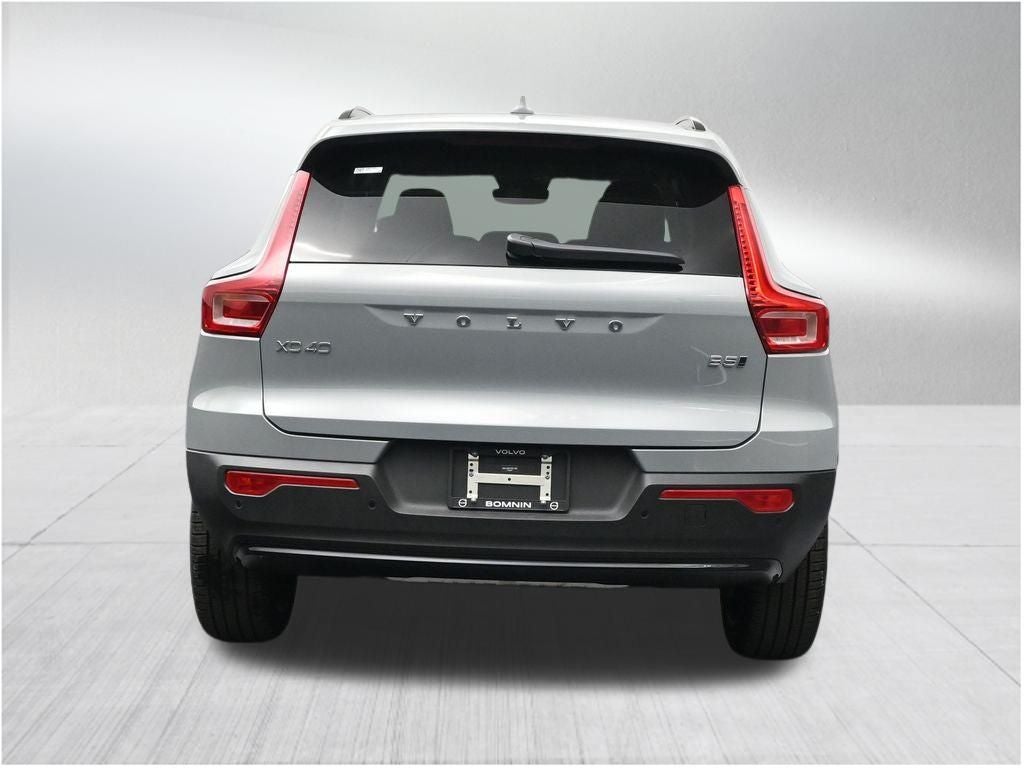 2026 Volvo XC40 B5 Plus