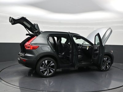 2026 Volvo XC40 B5 Plus