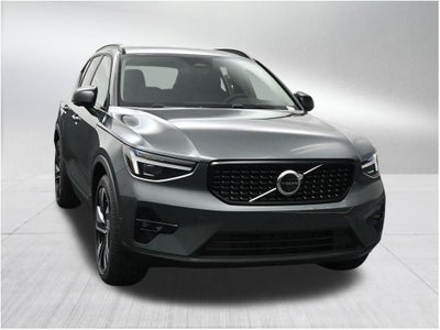 2026 Volvo XC40 B5 Plus