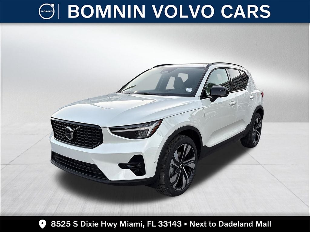 2026 Volvo XC40 B5 Plus