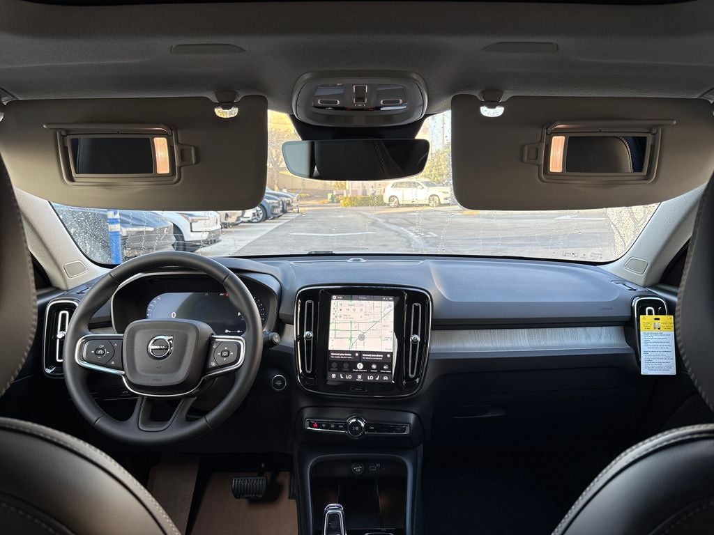 2026 Volvo XC40 B5 Plus