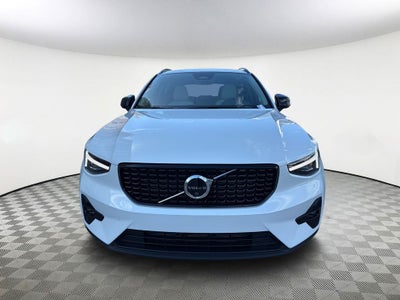 2026 Volvo XC40 B5 Plus