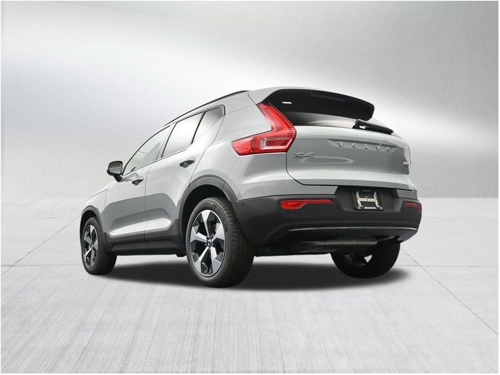 2026 Volvo XC40 B5 Plus