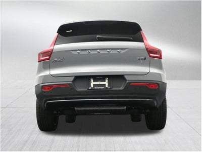 2026 Volvo XC40 B5 Plus