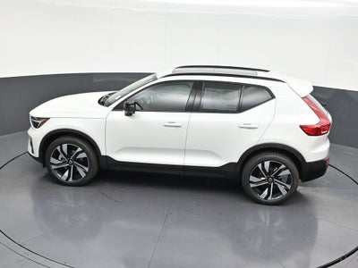 2026 Volvo XC40 B5 Plus