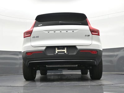 2026 Volvo XC40 B5 Plus