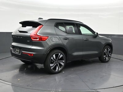2026 Volvo XC40 B5 Plus