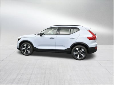 2026 Volvo XC40 B5 Plus