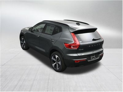 2026 Volvo XC40 B5 Plus