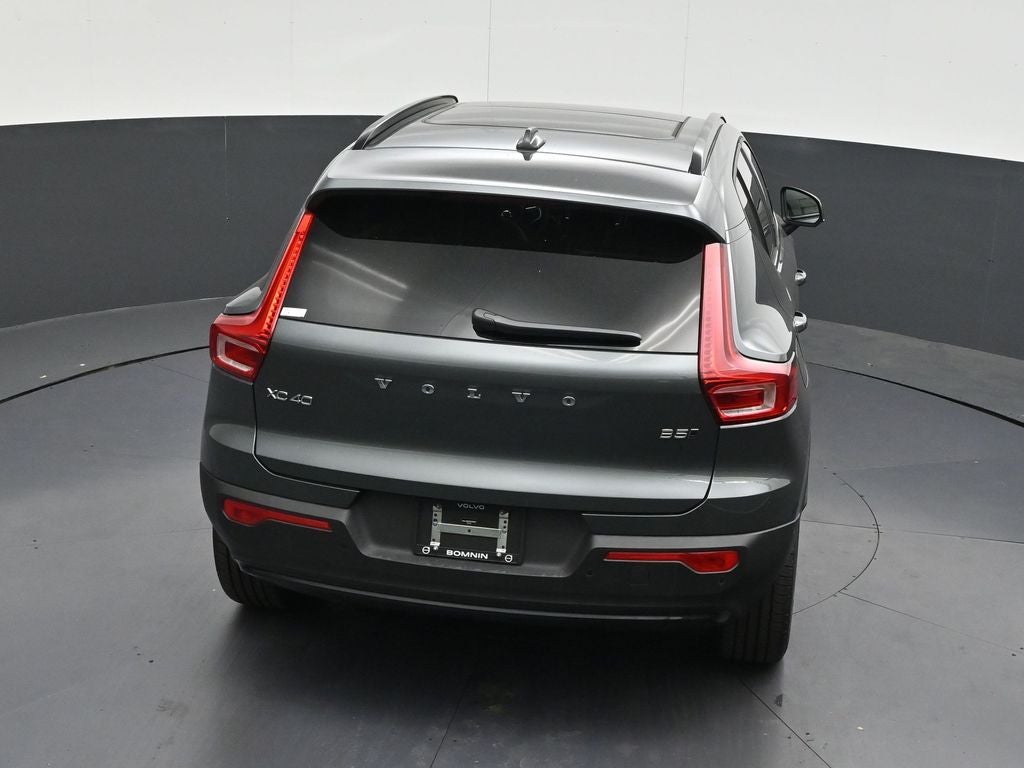 2026 Volvo XC40 B5 Plus