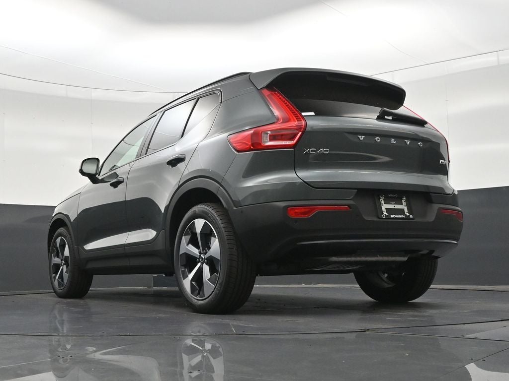2026 Volvo XC40 B5 Plus