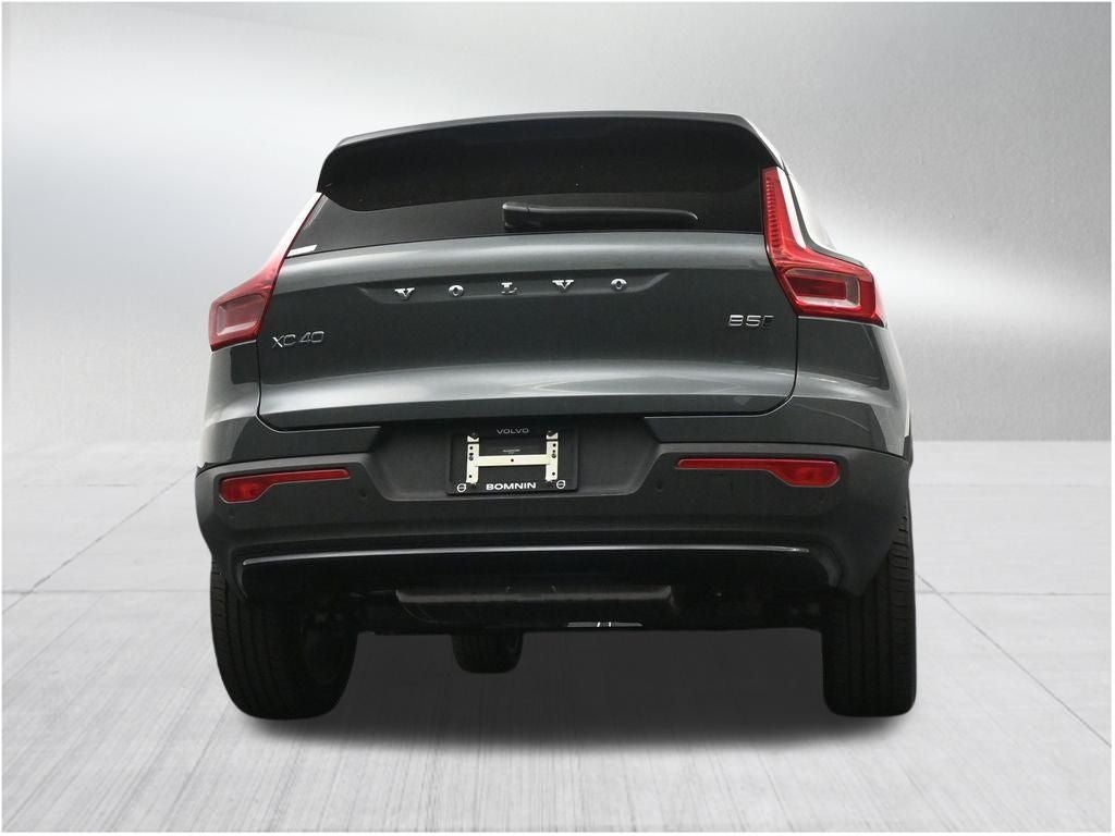 2026 Volvo XC40 B5 Plus