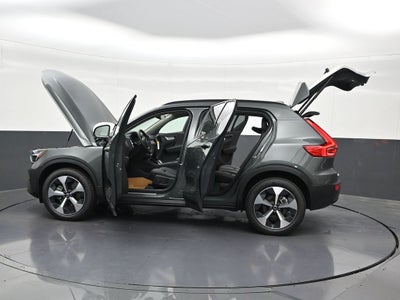 2026 Volvo XC40 B5 Plus